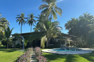 Image de Villa Privada con Piscina y Vista al Estero