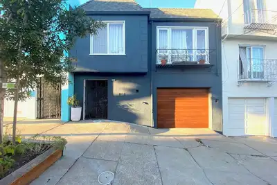 Image de Charming 3-bedroom house in San Francisco with garage + patio