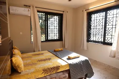 Image de Serene 1-6-Bedroom Convertible Bungalow With Ac's In Bedrooms