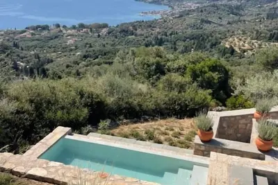 Image de Grey Sea View Estate