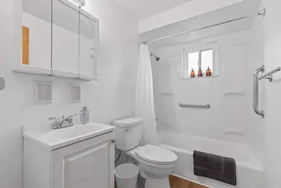 Image de Lovely 2-bedroom Apartment with Ac in vibrant Pittsburgh