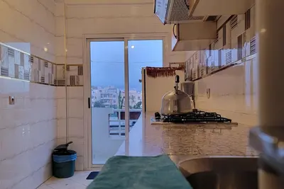 Image de Bright Family 2 bedroom Apartment in Hay Salam - Garden & Park Views.