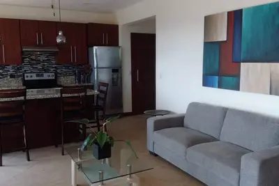 Image de Maison romantique moderne avec vue sur l'océan Pacifique avec piscine