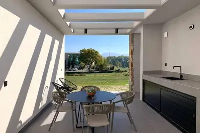 Oikoi - Luxury Suites & Maisonettes