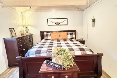 Image de Longhorn Casita• 3 Mi to Bandera •Peaceful Retreat