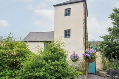 Tadworthy Tower, Northam