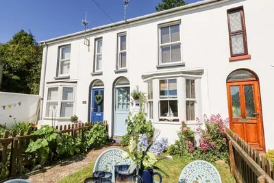 2 Linden Terrace, Brading