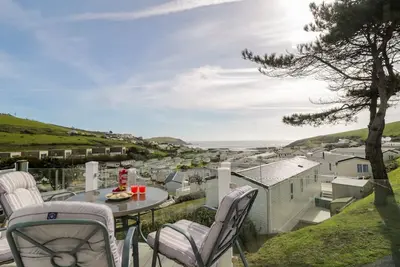 Ocean Pearl, Kingsbridge