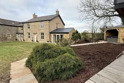 The Farm House, Settle