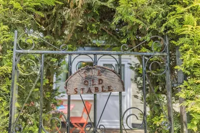 Image de The Old Stable, off-road parking, near Far Forest