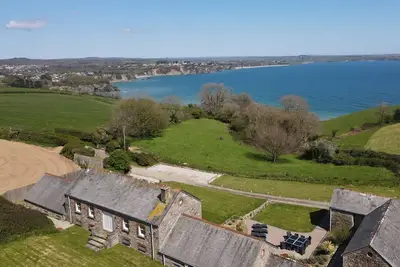 Silvermine House, Charlestown