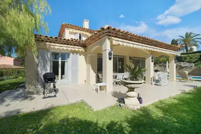 Image de Villa « Les Collettes » avec piscine privée, Wi-Fi et climatisation