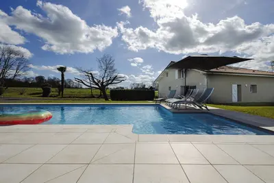 Image de Villa Solanne - Jardin, piscine & confort / 10 voyageurs