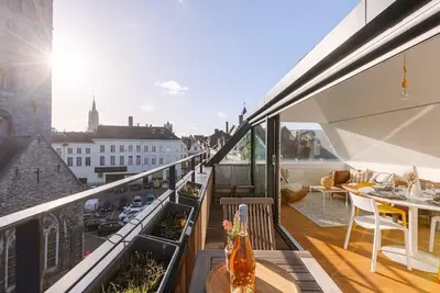 Image de Casiola - Bright apartment overlooking the 3 towers of Ghent