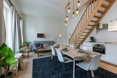 Image de Casiola - Beautiful apartment on top location in G