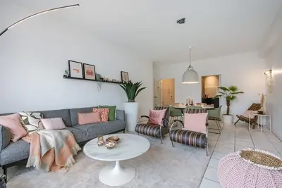 Image de Casiola - Boulevard apartment near the beach