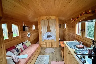 Image de Séjour en roulotte dans un cadre idyllique