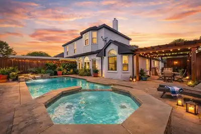 Image de Resort-Style Allen Home | Pool | Spa | Theater