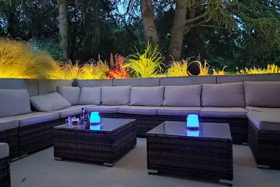 Image de Maison de campagne 'Séjour Hédoniste - Bain Nordique' avec terrasse privée, Wi-Fi et climatisation