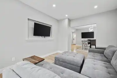 Image de La Oasis: Entire Luxury Sfh w 5 Br/3 Ba near Bos