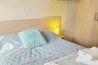 Image de Family base with pool near Hastings beach sleeps 6