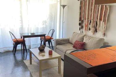 Image de 1 bedroom apartment, Las Condes, 1 block from subway station