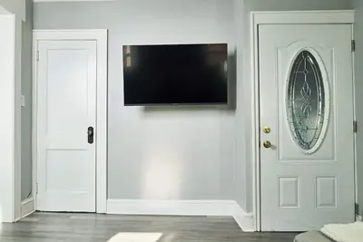 Image de Fully Furnished 4 bedrooms All Utilities & WiFi included.