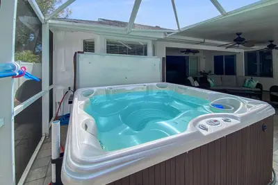 Image de Sleeps 6, full refund, salt pool, hot tub, dog ok