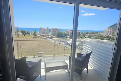 Image de Stunning new beachfront condo 2br/Ba 9th flour, ocean view
