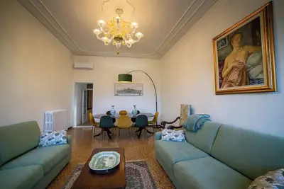 Image de Historic Palace with Private Terrace | Grand Views over Campo Santo Stefano