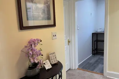 Image de Welcoming 3 bedroom  private entry with Ac in charming Wilmington