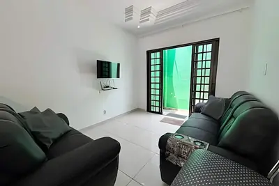Image de Simple and Functional House in Araxá
