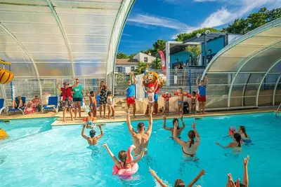 Image de Camping 4 étoiles - Piscine  - ccbf00i
