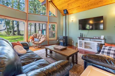 Image de Cozy 2-bedroom cabin on the river in Newberg