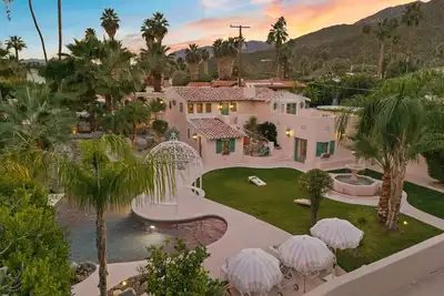 Image de The Mesa Bungalows: Palm Springs Luxury Estate