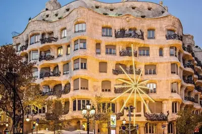 Image de 4 Bedroom Apartment In Eixamle District