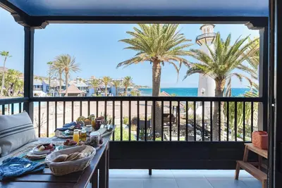 Luxury Beach - 2 Bedroom Apartment