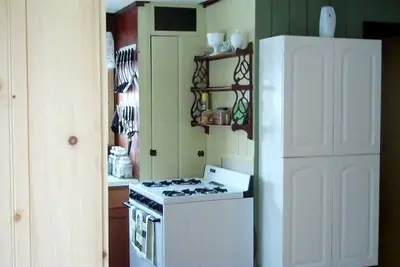 Image de Small 1 Bedroom Cottage For Short Term 30 Day Rental