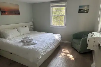 Image de 4 bdrm/2 ba  house in West Falmouth, 1 mi to Old Silver Beach