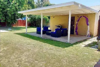 Pet friendly Huge yard, bikes Pool Table