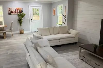 Image de Big Charming House