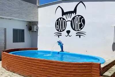 Image de Cozy house with pool and parking. It is 1. 5 km from the city center.