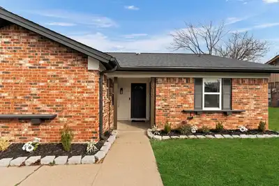 Image de Bedford Bungalow Prime Dfw Location Near Everything