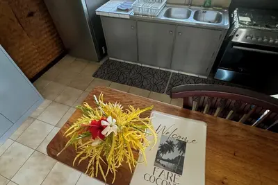 Fare Coconut: Authentic 2-bedroom house