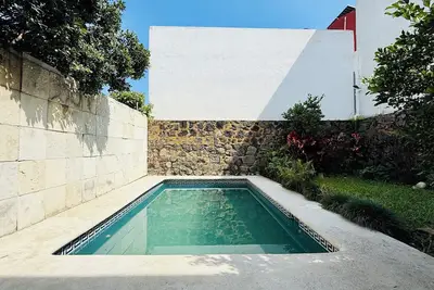 Image de Beautiful secure home with pool, jacuzzi and Bbq. (Suitable for some pets)