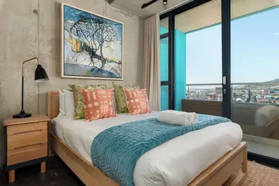 Image de Contemporary 2Bed Apartment | Table Mountain Views