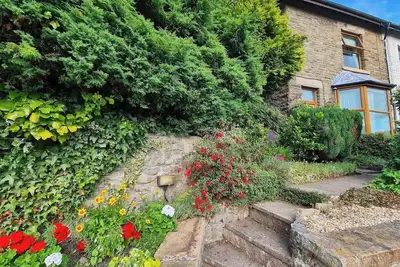 Image de Character cottage with garden - Central Buxton
