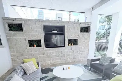 Image de Shared 3b 2br Condo 1b1br 800m near Nrg/Medical Center/Galleria / 24h Gym Pg