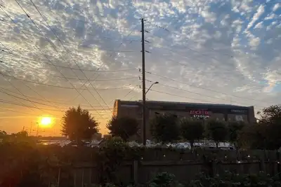 Image de 4-min Walk to Lucas Oil Stadium! !