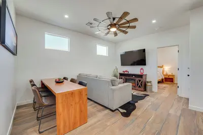 Image de Outdoor Space, Near Everything: Glendale Getaway!